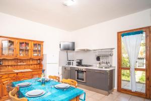Sardegnaest vista mare piscina spa img10