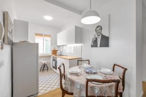 Santa Cruz Art Home