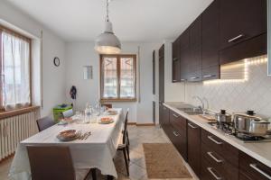 Como Lake Home