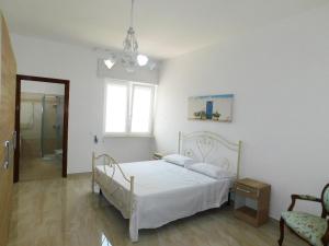 Bilocale con balcone sul mare 107