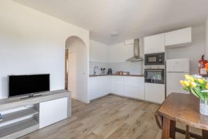 Giuliana Apartment