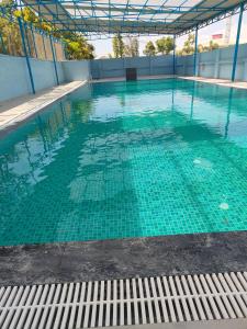 Sukoon pool side resort