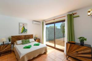 Villa Yaiza by Villa Plus