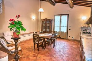 Niccolis Holiday Home In Tuscany