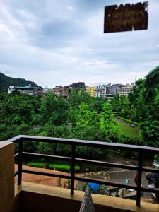 Aloha on the Ganges hotel Rishikesh tapovan guruji apartment