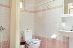 Sandy Maria studio 201