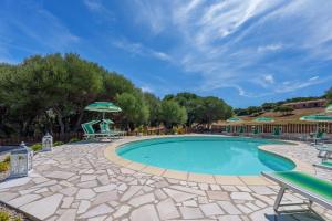 Casa Ginestre piscina e vista mare img19