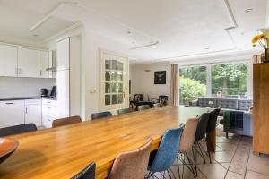 Bosvilla op privéterrein, zwembad, sauna &speeltuin, 16 pers Veluwe