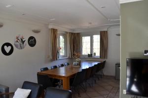 Bosvilla op privéterrein, zwembad, sauna &speeltuin, 16 pers Veluwe