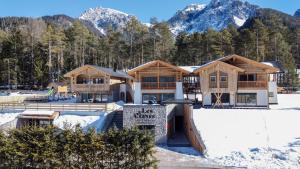 Les Ciases Chalets Dolomites Apt 2