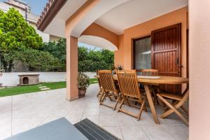 Bijou Holiday Home img18