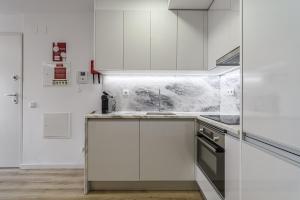 Beach House In Sesimbra