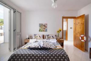 Coastal Chic Rooftop Vista Mare