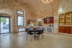 San Leonardo Apartments