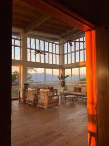 Stunning villa w pool & mountain view in Jarabacoa