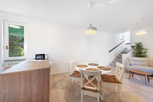 Ghome and Home Lake view Apartment