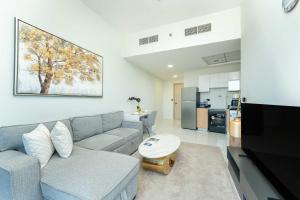 PVH - Alexis Tower - Modern 1BR - Near Dubai Metro