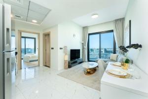 PVH - Alexis Tower - Modern 1BR - Near Dubai Metro