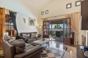 Villa Tania