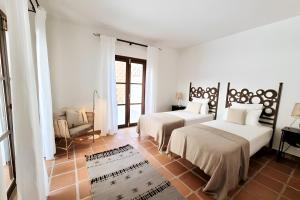 Townhouse Close To Town And Beach