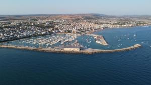 Verdemare a due passi dal mare