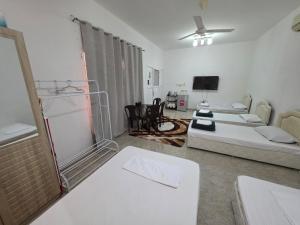 Muscat Airport GuesthousePrivate Ensuite Rooms