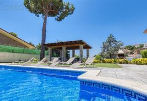 Costacabana - Villa Paris