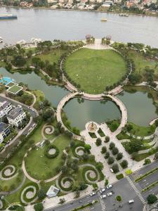 The Crown Suites 4BR Direct L81 View, Spacious