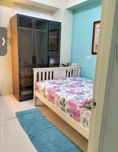 Charming Condo with Private Pool in Las Pias, Philippines