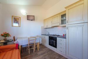 Casa Ginepro piscina e vista mare