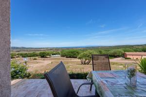 Casa Ginepro piscina e vista mare img15
