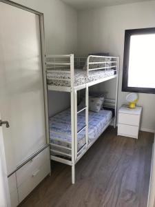 Stylish Beach House 600m to sea