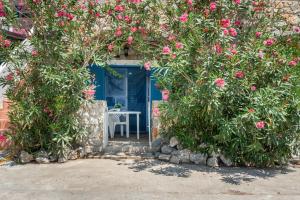 Syrios Suites No 1