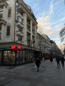 Skopje City Square View Apartment on Macedonia St
