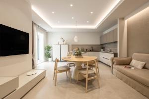 Picahouse Luxury Home