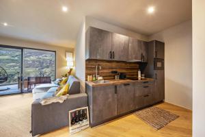 Apartment 16 cityview