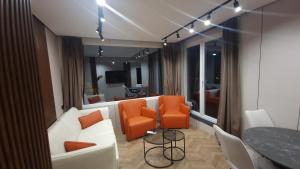 Penthouse Central Apartment