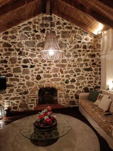 The fig tree house