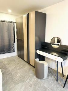 Brand new furnished Studio Apartment near Old Town
