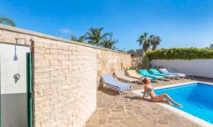 Villa Vittoria 13 posti con piscina