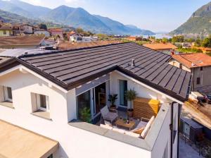 PENTHOUSE ISEO LAKE VIEW - Free Wi-Fi and Private Parking Included