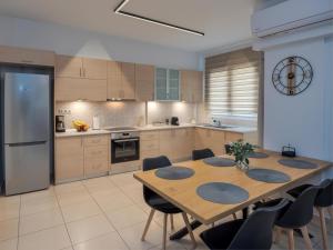 Zoelgrek Luxury Suite 2