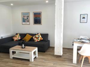 Beautiful house a walk away from the beach and downtown