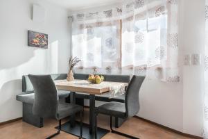Trojer Apartment 1