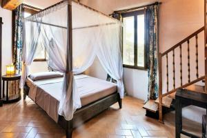 Late 1800S Villa With Pool, View And Yoga Studio