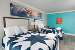 Oceanview Escape at Grande Cayman Pools Slides