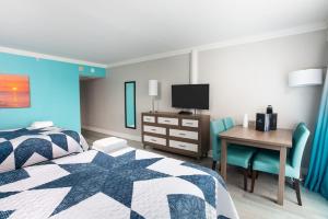 Oceanview Escape at Grande Cayman Pools Slides