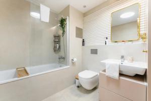 Třebešín Terrace & Free Parking by Rentez