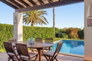 Villa Sonrisa by Escape Home