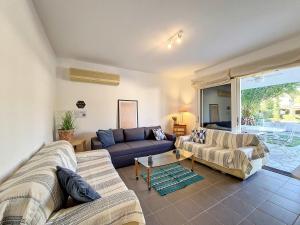Beach Villa, Swimming pool for 8